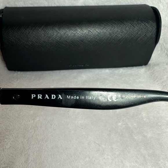 Prada eyeglasses - Picture 4 of 7